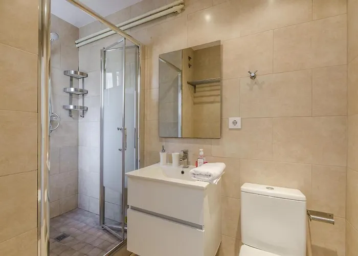 Canela Homes Balmes Barcelona